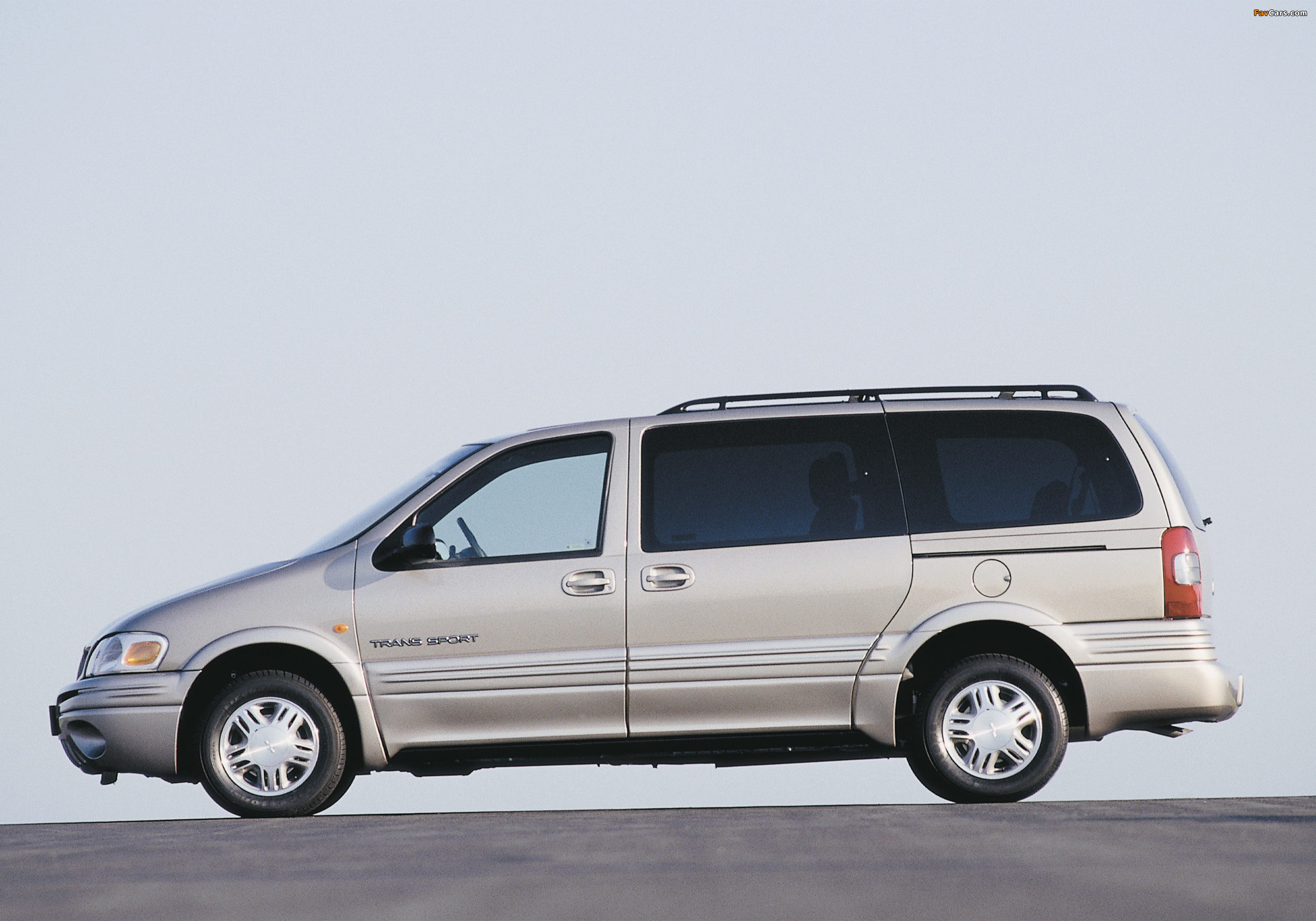 Chevrolet Trans Sport 1997–2005 photos (2480 x 1736)