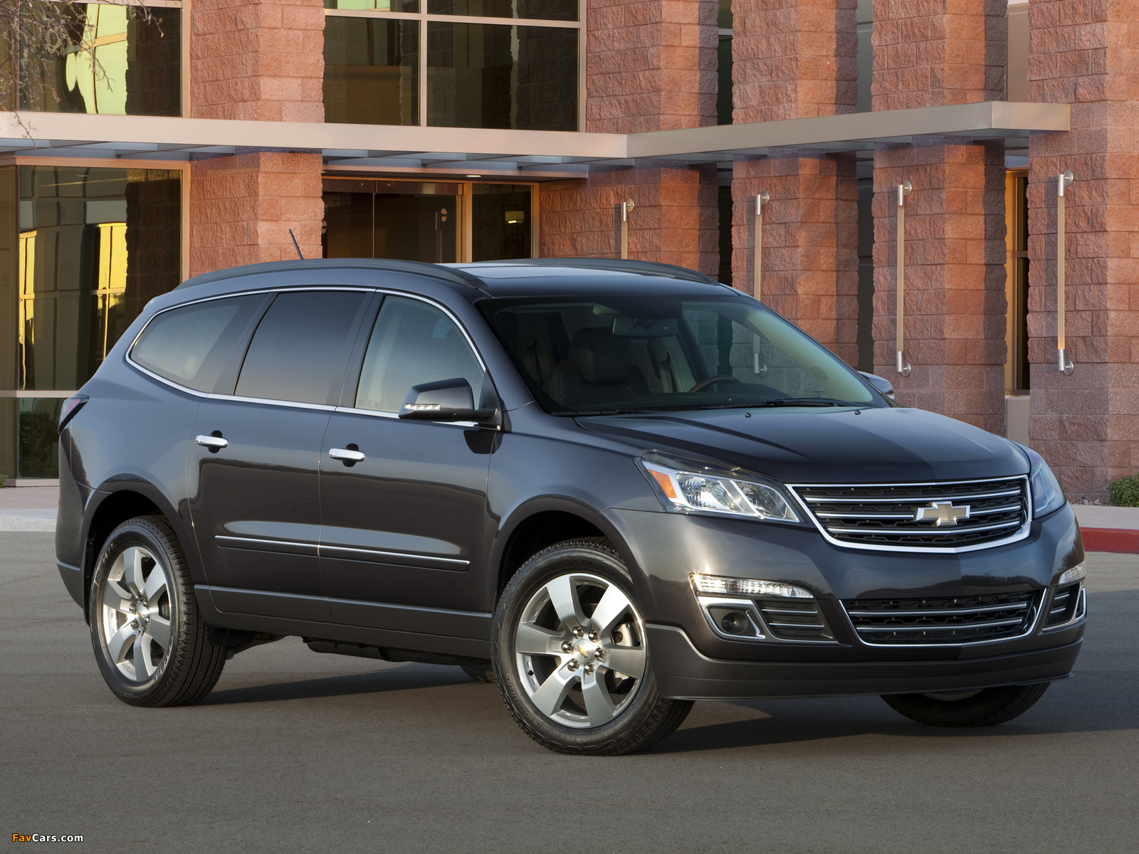 Pictures of Chevrolet Traverse LTZ 2012 (1600 x 1200)