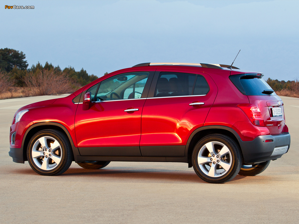 Images of Chevrolet Trax 2012 (1024 x 768)