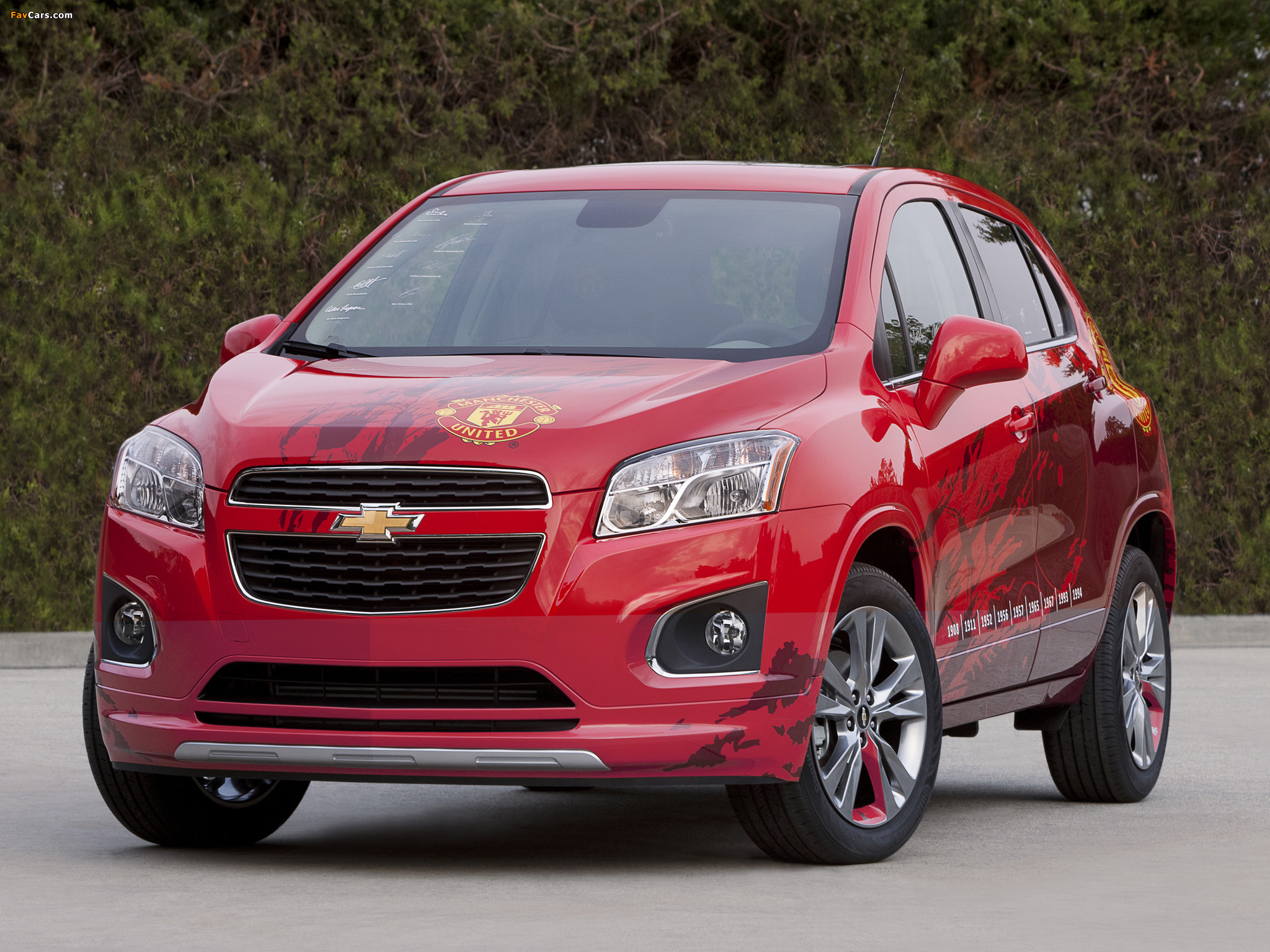 Photos of Chevrolet Trax Manchester United 2012 (2048 x 1536)