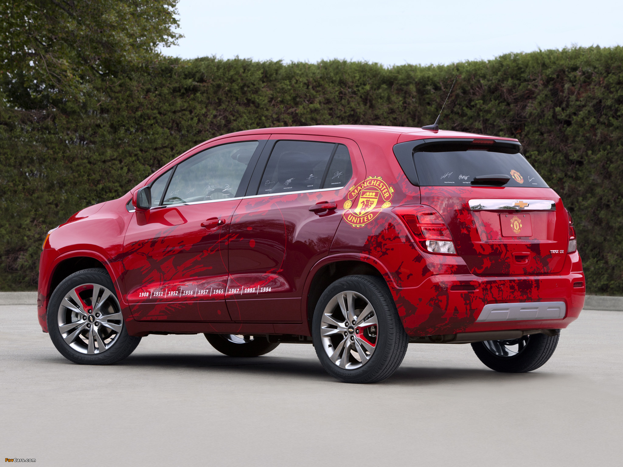 Pictures of Chevrolet Trax Manchester United 2012 (2048 x 1536)