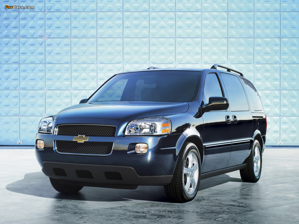 Chevrolet Uplander 2005–08 images (1024 x 768)