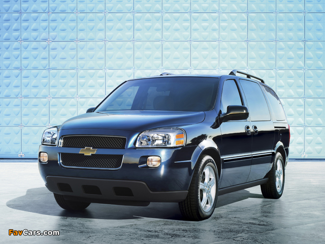 Chevrolet Uplander 2005–08 images (640 x 480)