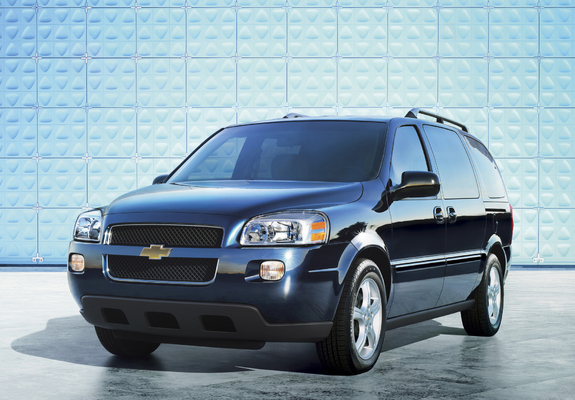 Chevrolet Uplander 2005–08 images
