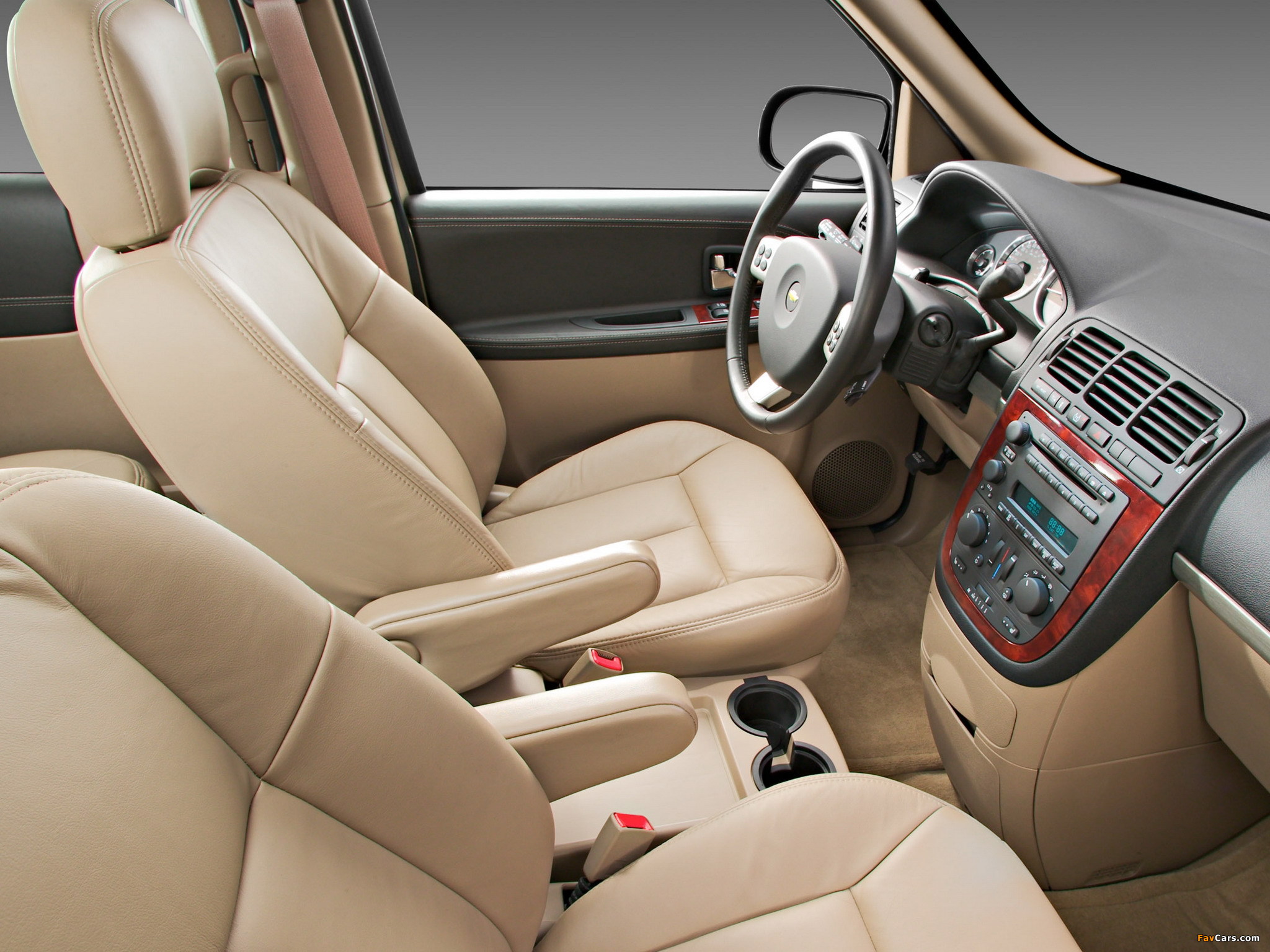 Pictures of Chevrolet Uplander 2005–08 (2048 x 1536)