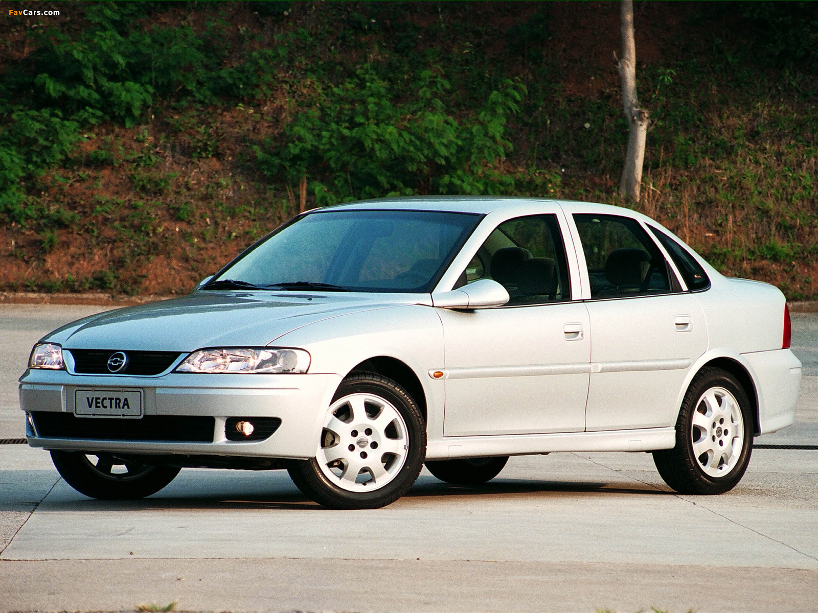 Chevrolet Vectra 1996–2000 pictures (1600 x 1200)