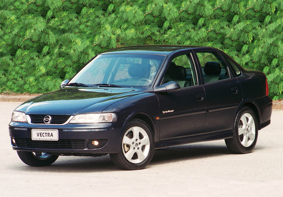 Pictures of Chevrolet Vectra 1996–2000