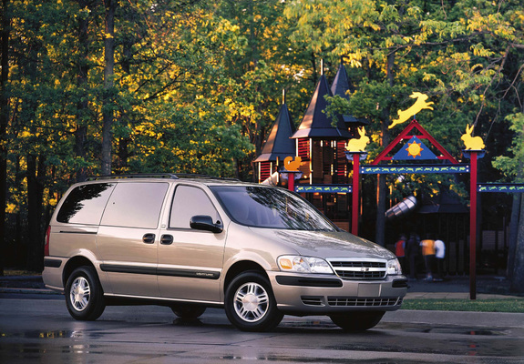 Photos of Chevrolet Venture 2001–05
