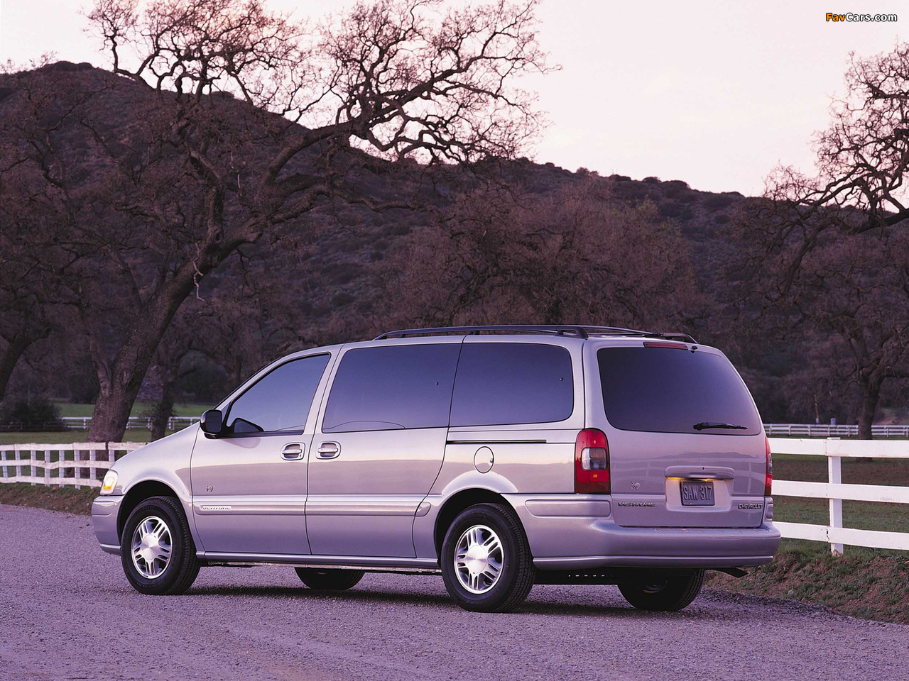 Chevrolet Venture 2001–05 wallpapers (1280 x 960)