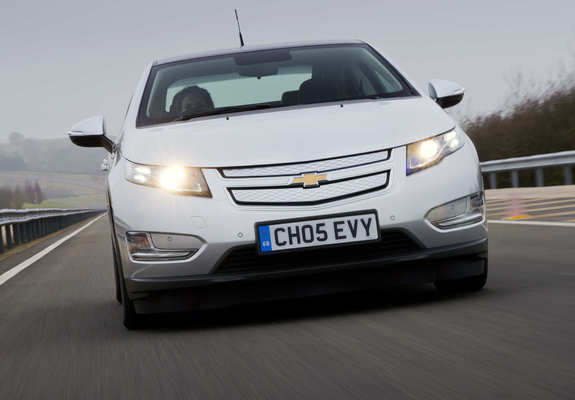 Images of Chevrolet Volt UK-spec 2012