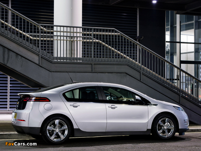 Photos of Chevrolet Volt UK-spec 2012 (640 x 480)