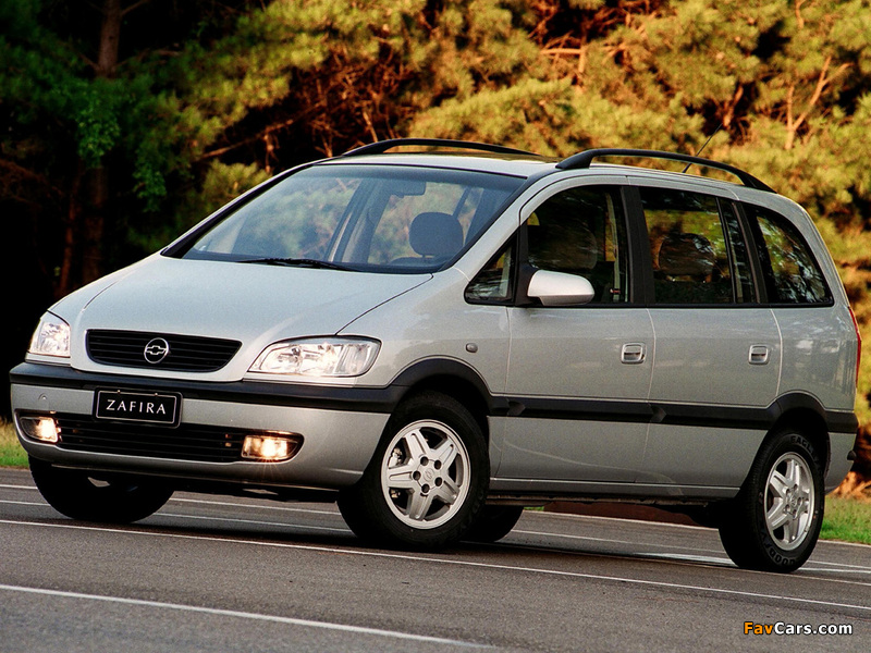 Chevrolet Zafira (A) 2001–02 images (800 x 600)