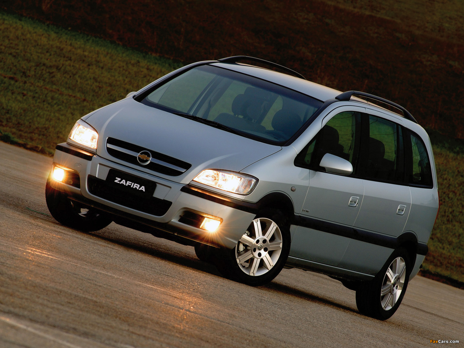 Pictures of Chevrolet Zafira (A) 2004–12 (1600 x 1200)