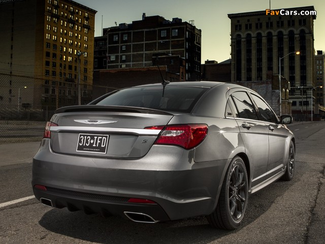 Pictures of Chrysler 200S Special Edition (JS) 2013–14 (640 x 480)