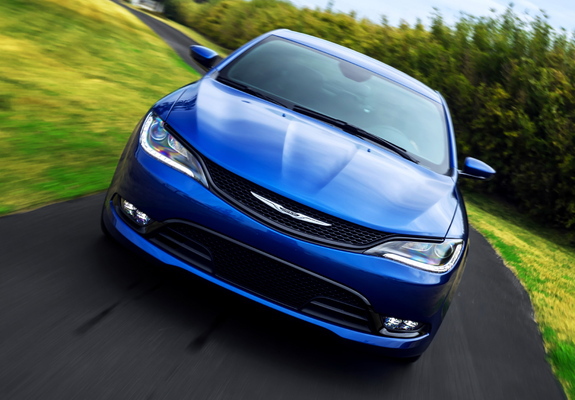 Pictures of Chrysler 200S 2014