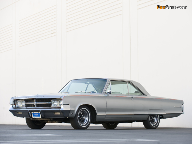 Images of Chrysler 300L Hardtop Coupe 1965 (640 x 480)