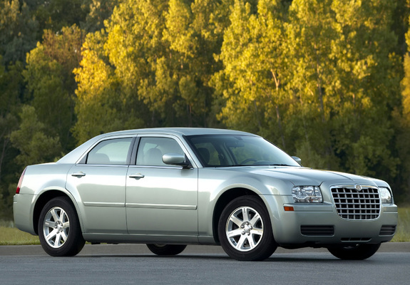 Chrysler 300 (LX) 2004–07 images