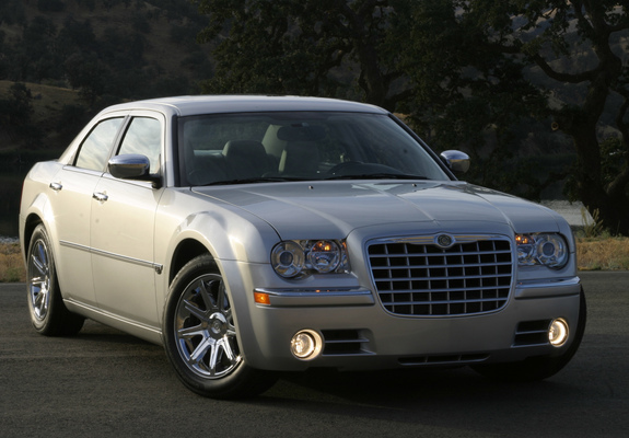 Chrysler 300C 2004–07 images