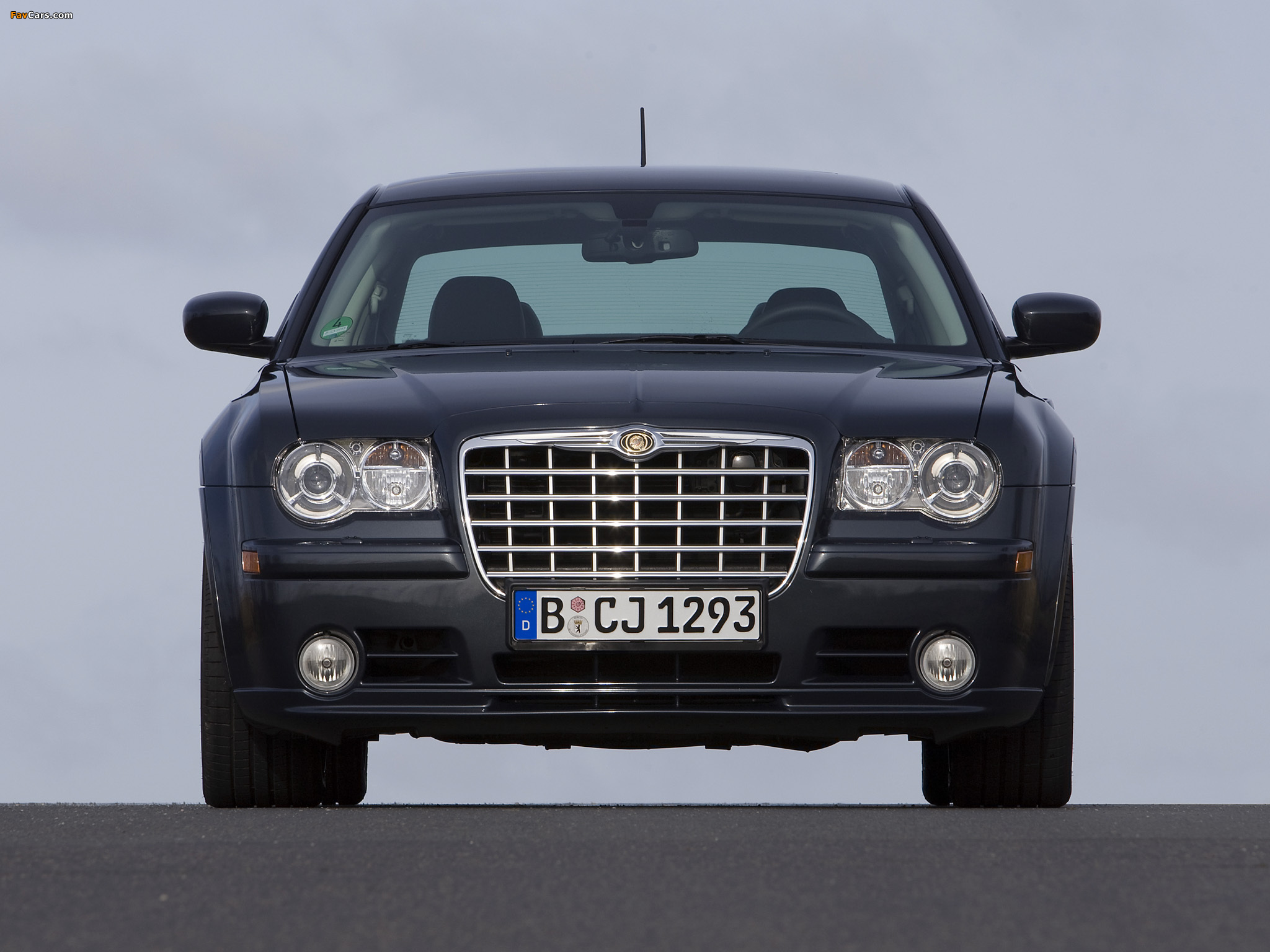 Chrysler 300C SRT8 EU-spec (LE) 2006–10 wallpapers (2048 x 1536)