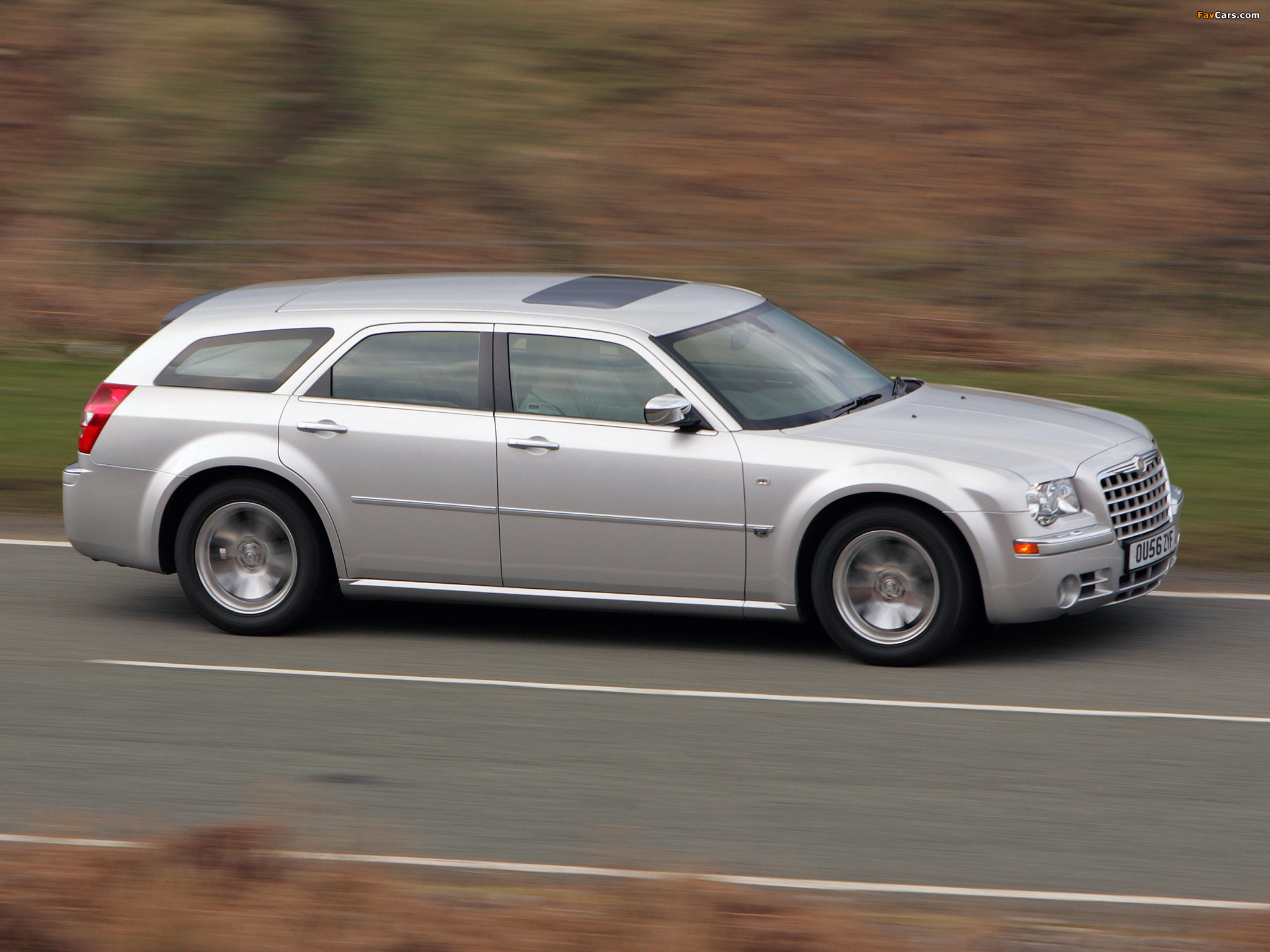 Chrysler 300C Touring UK-spec 2007–10 photos (2048 x 1536)