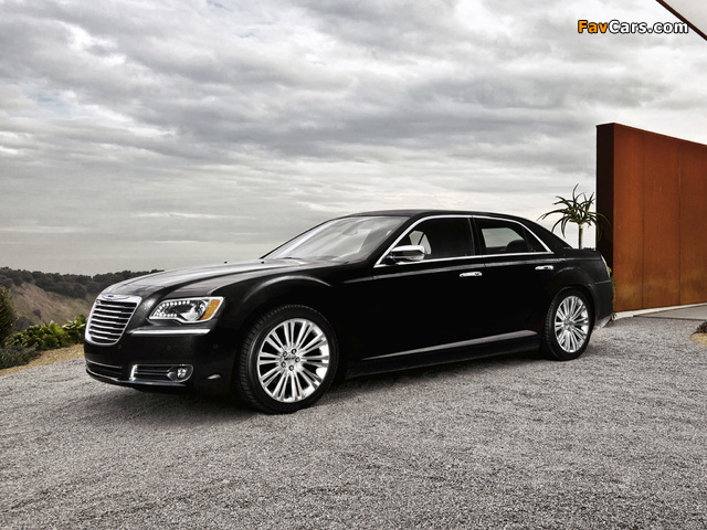 Chrysler 300 2011 images (640 x 480)