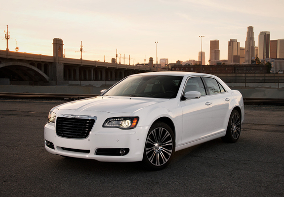Chrysler 300S 2011–14 pictures