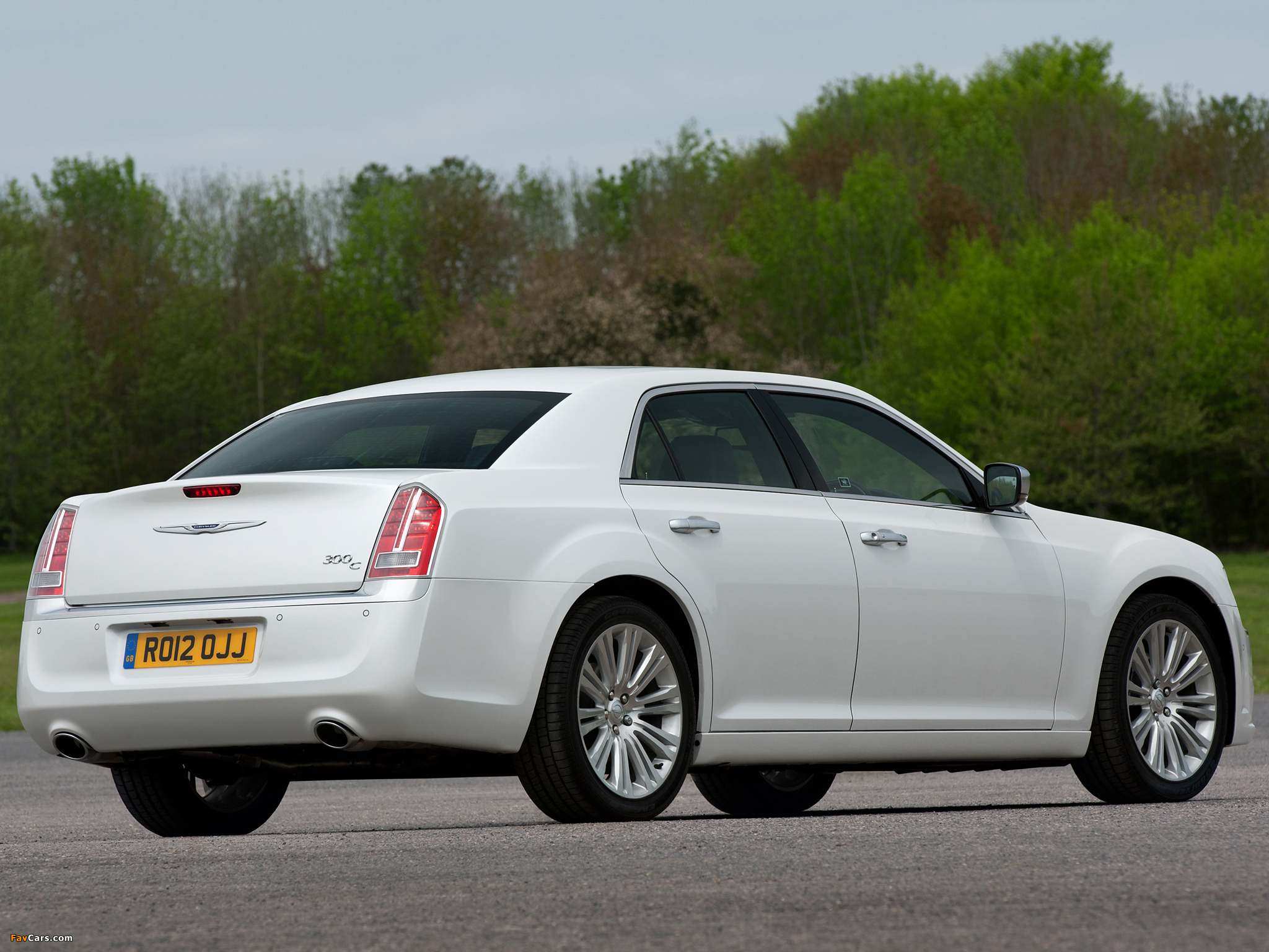 Chrysler 300C UK-spec 2012 images (2048 x 1536)