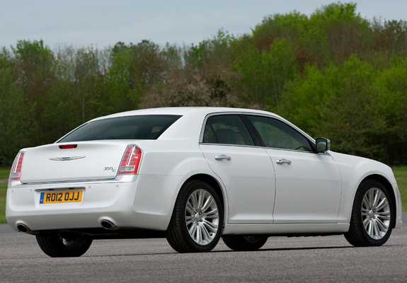 Chrysler 300C UK-spec 2012 images