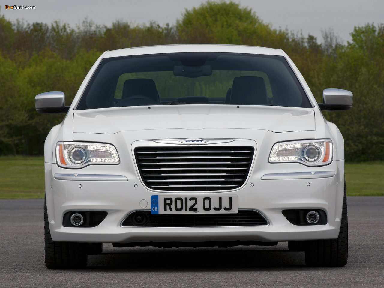 Chrysler 300C UK-spec 2012 images (1280 x 960)