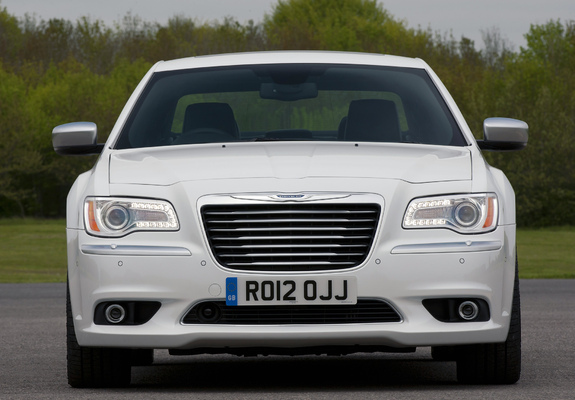 Chrysler 300C UK-spec 2012 images