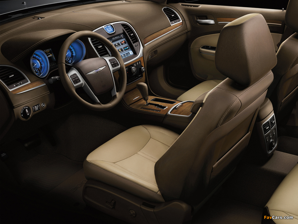 Chrysler 300C Luxury Series 2012–13 photos (1024 x 768)