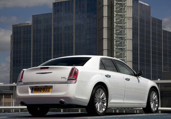 Chrysler 300C UK-spec 2012 photos