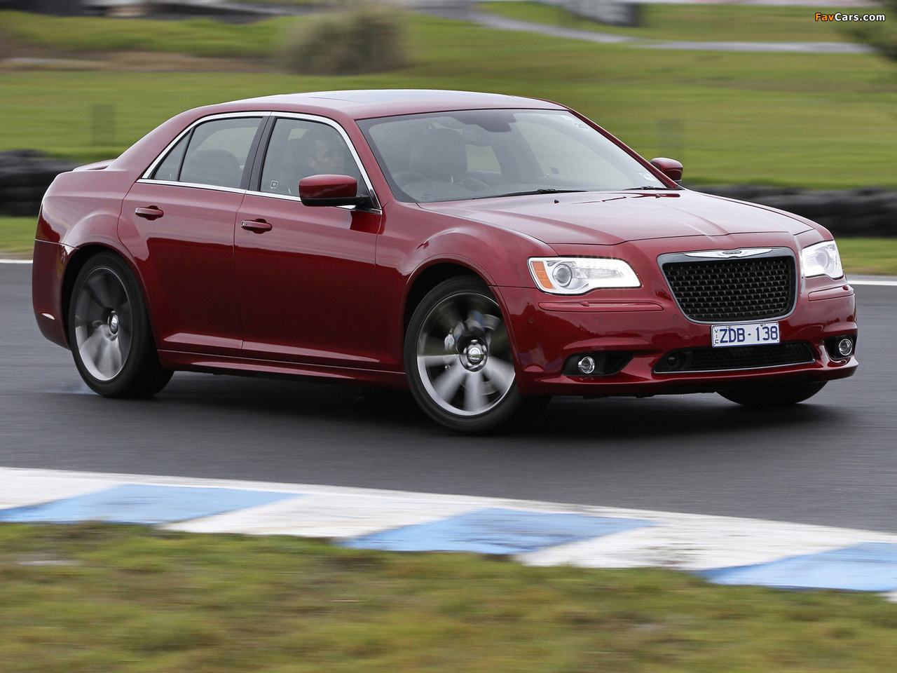 Chrysler 300 SRT8 AU-spec 2012 wallpapers (1280 x 960)