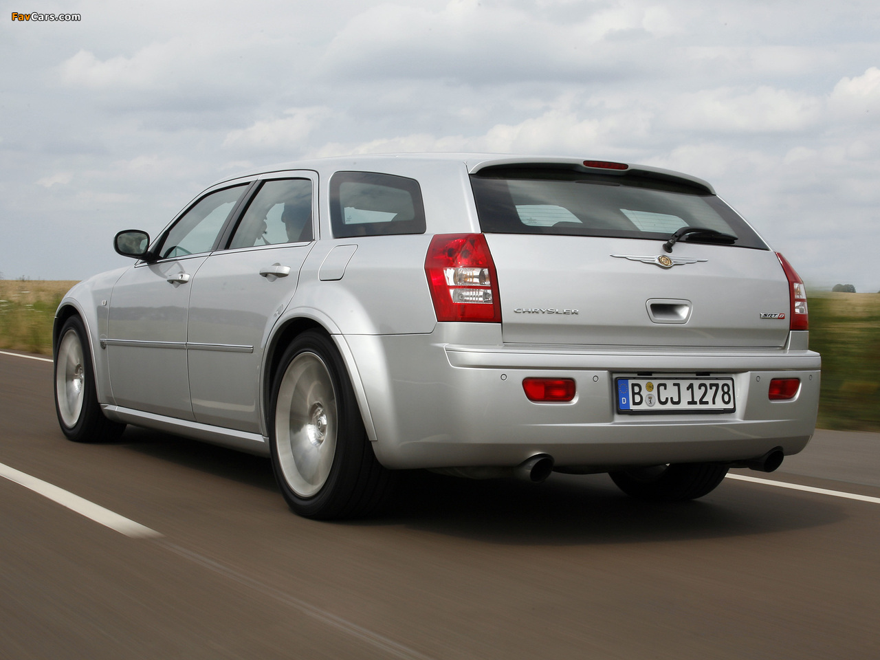 Chrysler 300C SRT8 Touring 2006–10 wallpapers (1280 x 960)