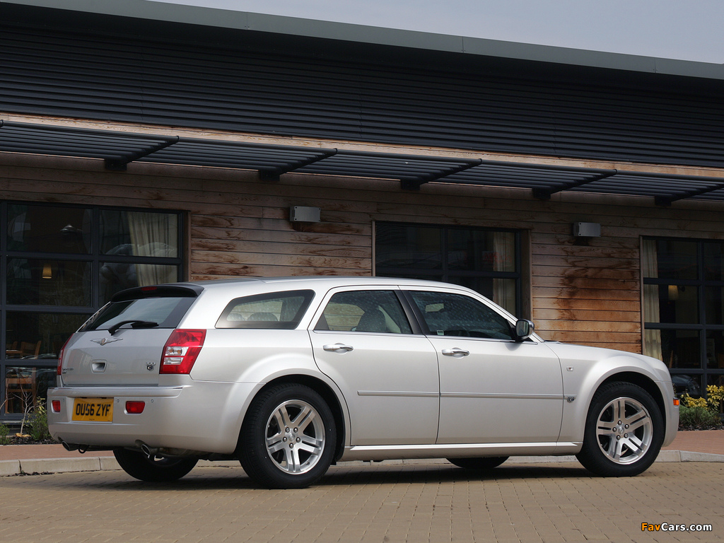 Chrysler 300C Touring UK-spec 2007–10 images (1024 x 768)