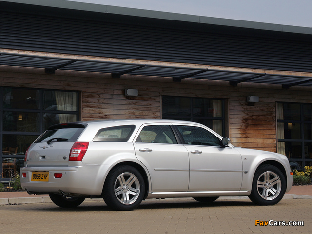 Chrysler 300C Touring UK-spec 2007–10 images (640 x 480)