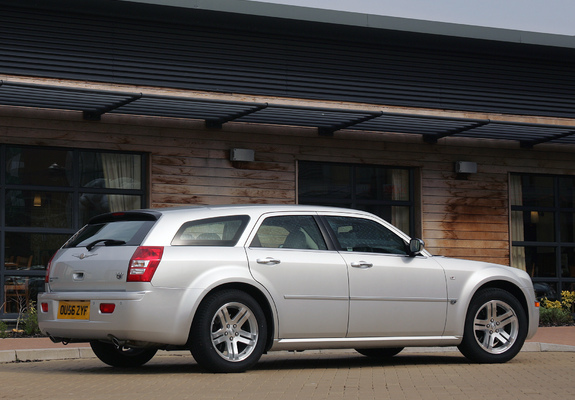 Chrysler 300C Touring UK-spec 2007–10 images