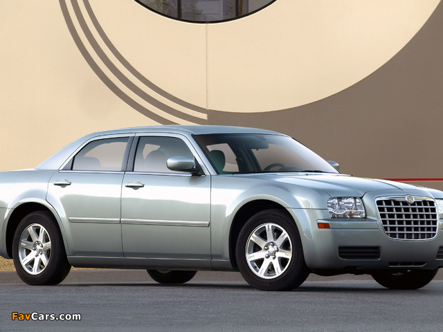 Images of Chrysler 300 (LX) 2004–07 (640 x 480)