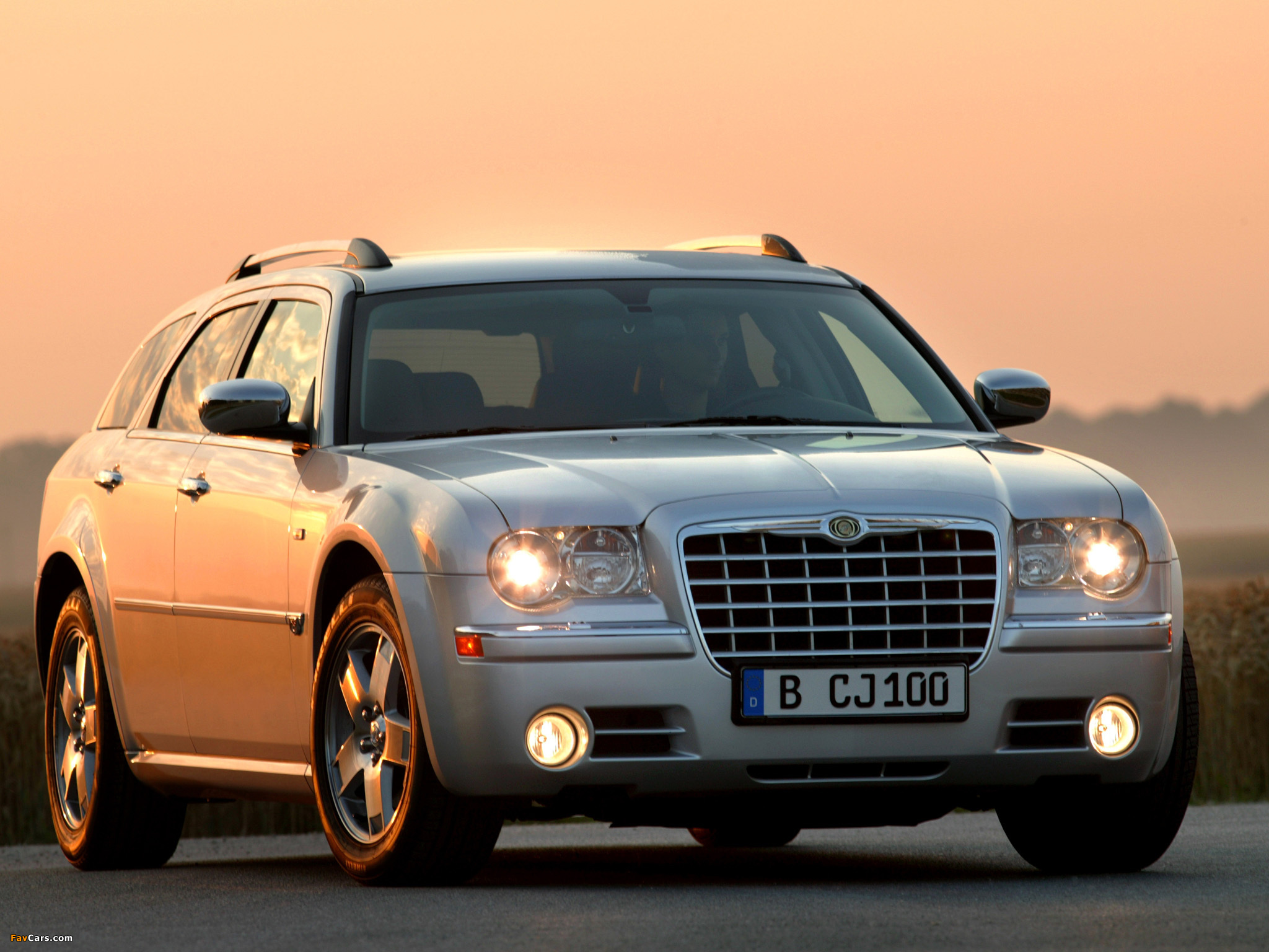 Images of Chrysler 300C Touring 2006–10 (2048 x 1536)