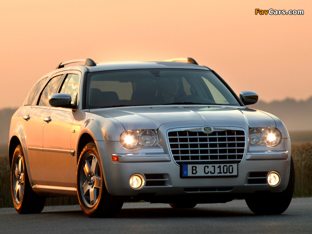 Images of Chrysler 300C Touring 2006–10 (640 x 480)