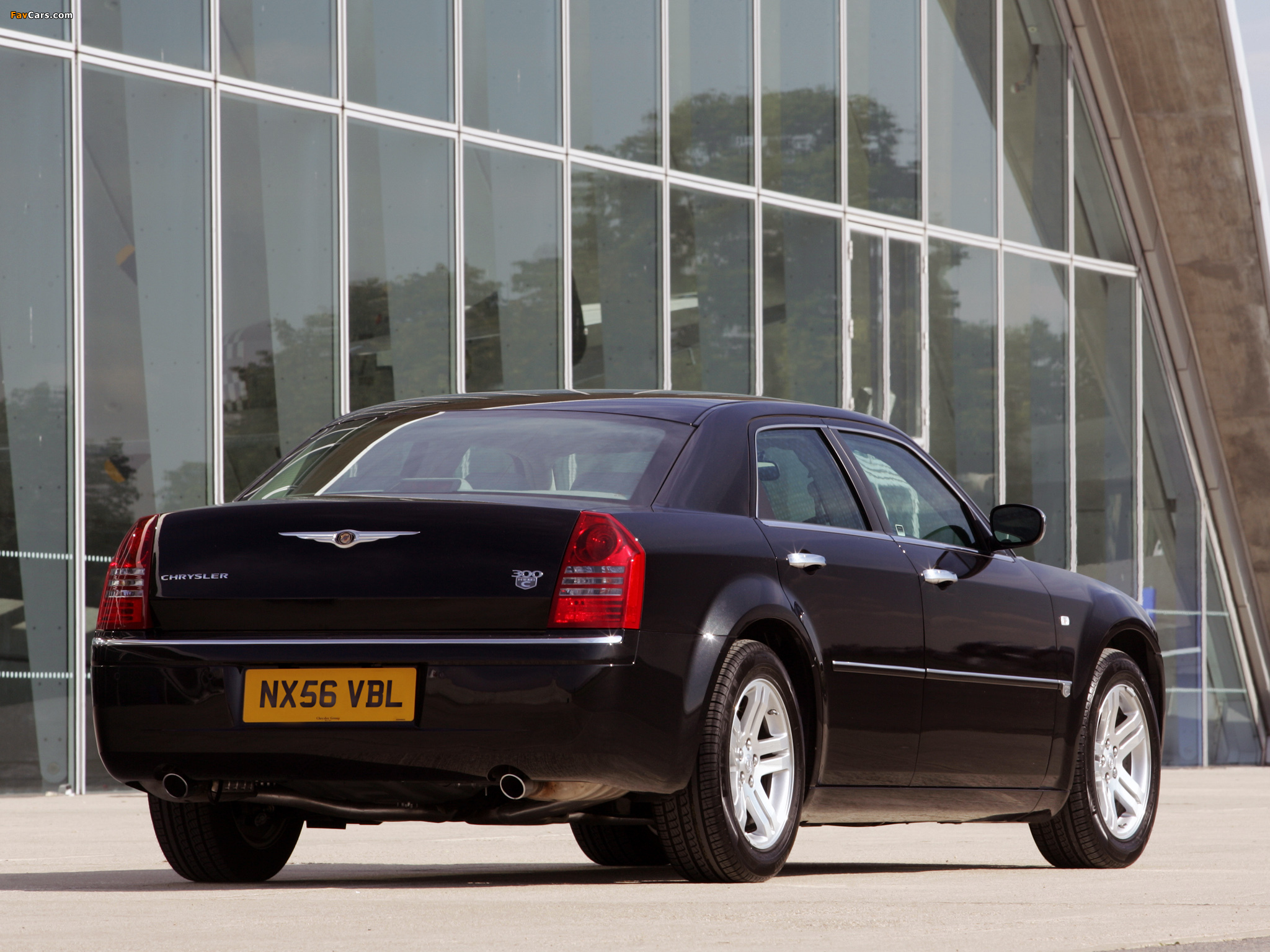 Images of Chrysler 300C UK-spec (LE) 2007–10 (2048 x 1536)