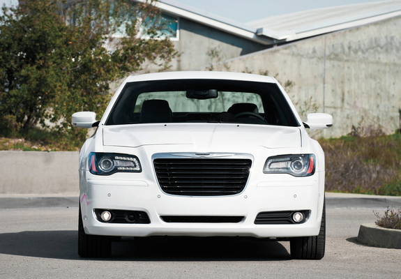 Images of Chrysler 300S 2011–14
