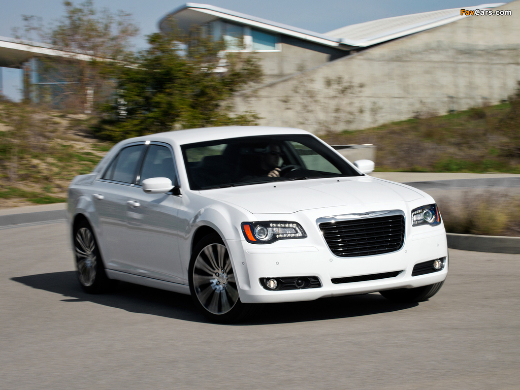 Images of Chrysler 300S 2011–14 (1024 x 768)