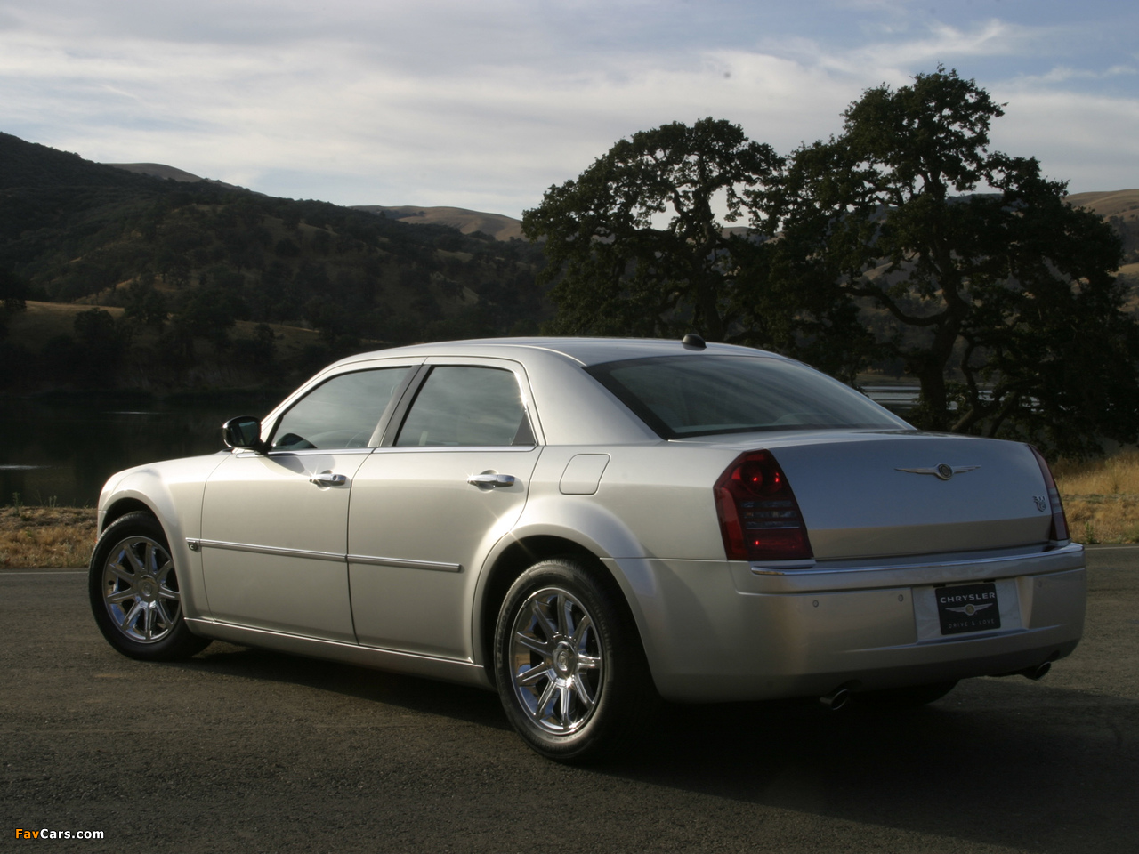 Photos of Chrysler 300C 2004–07 (1280 x 960)