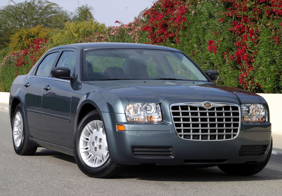 Photos of Chrysler 300 (LX) 2004–07