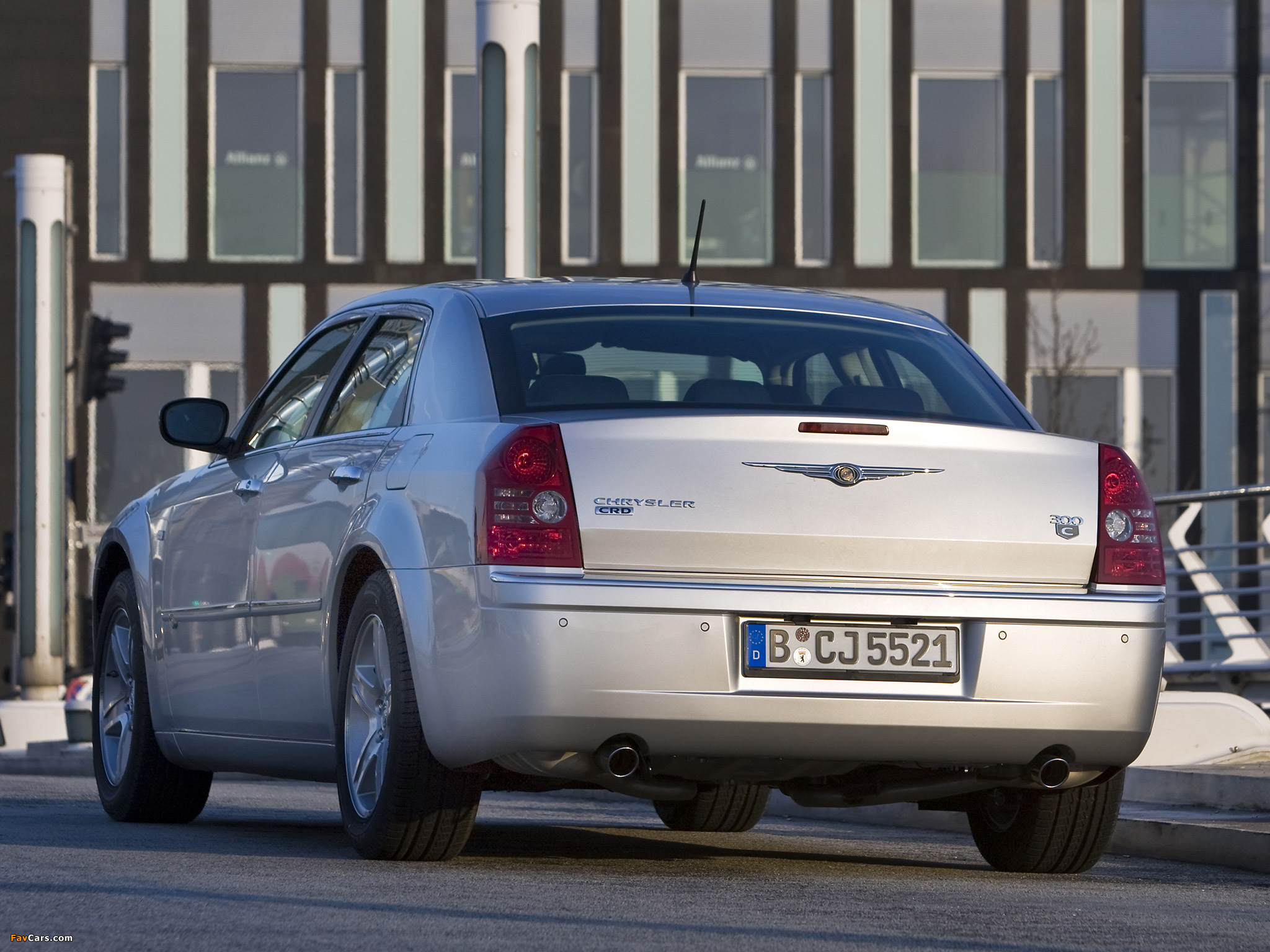 Photos of Chrysler 300C 2004–07 (2048 x 1536)