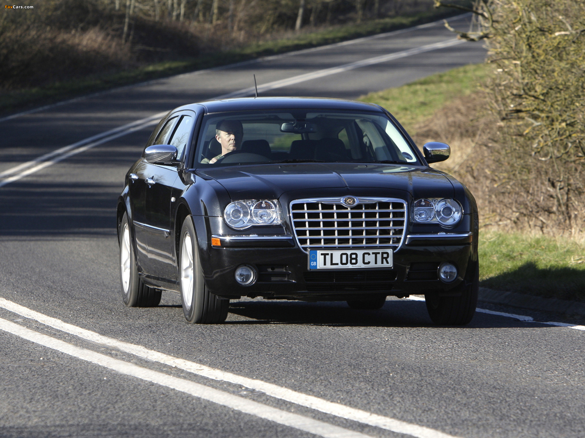 Photos of Chrysler 300C Touring UK-spec 2007–10 (2048 x 1536)