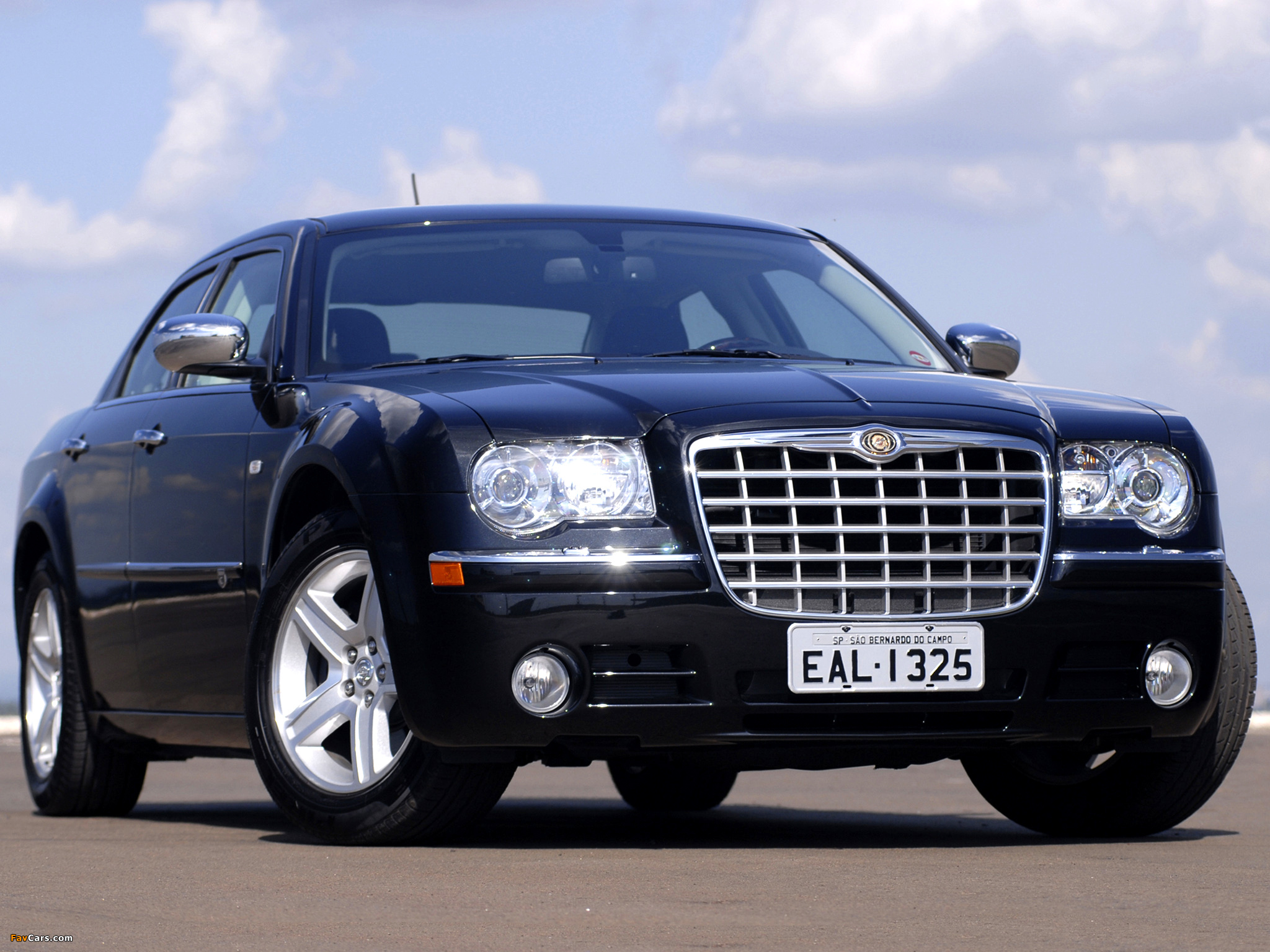 Photos of Chrysler 300C BR-spec (LE) 2007–10 (2048 x 1536)