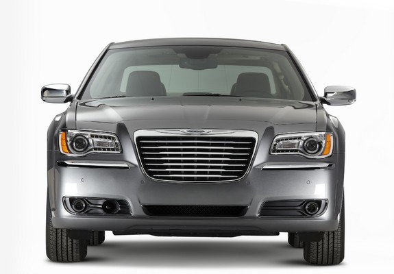 Photos of Chrysler 300 2011