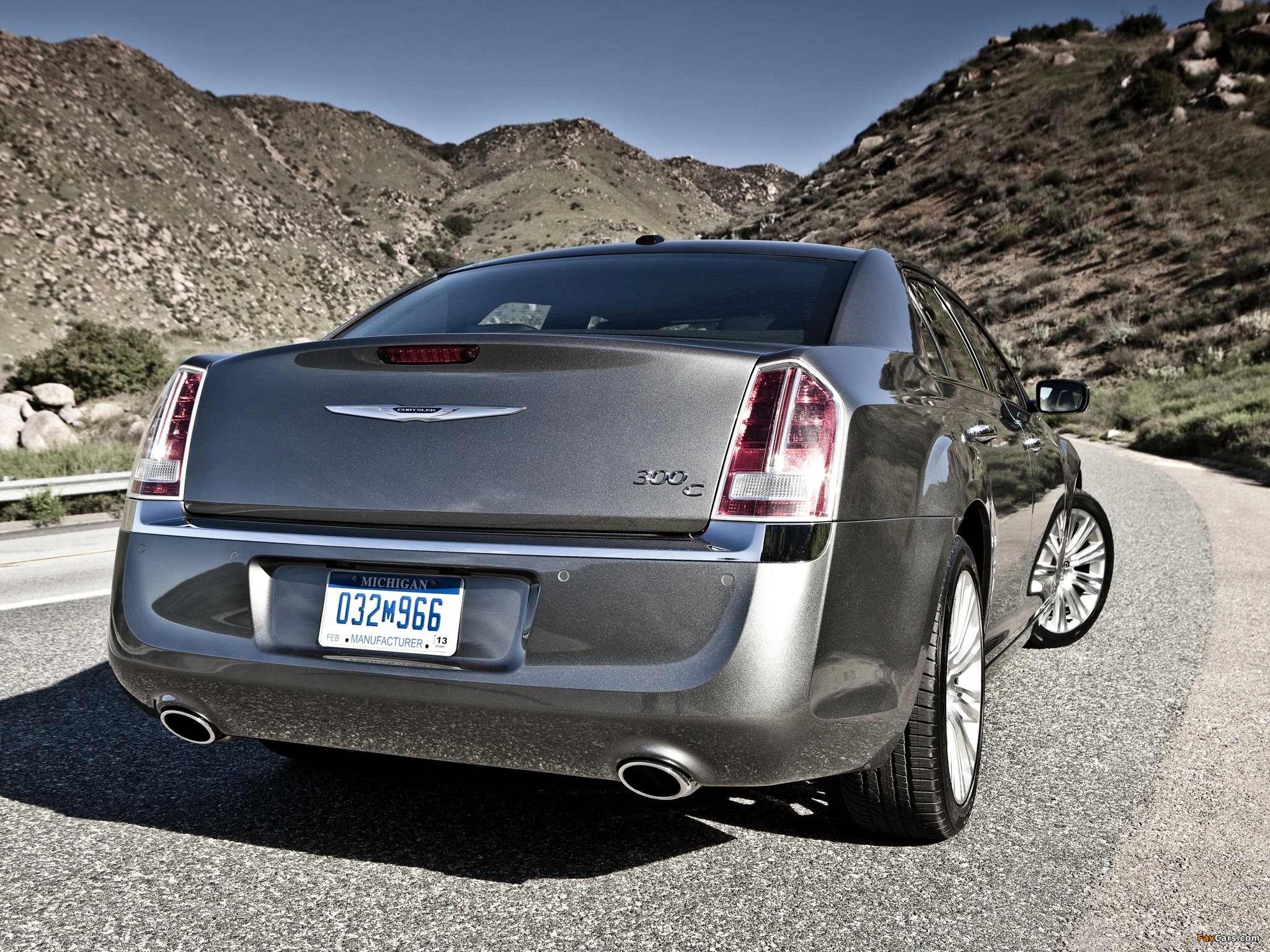 Photos of Chrysler 300 2011 (2048 x 1536)
